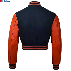 Chaquetas Varsity Cortas Personalizadas para Mujer, con Cuerpo de Lana y Mangas de Cuero, Chaquetas Letterman - Product Image 6