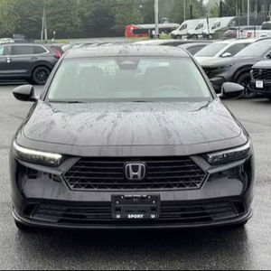 Véhicule d'occasion 2025 Sport, faible kilométrage, transmission automatique, sièges en cuir, sans accident et prêt à être expédié - Product Image 1