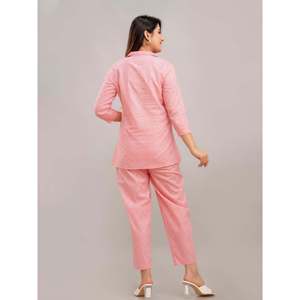 Conjunto Deportivo Corto de Manga 3/4 Color Rosa Flamenco para Mujer (XS) - Product Image 3