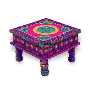 Tradebyd Chowki de madera decorativo para Puja Room Mesa de madera hecha a mano para Mandir y festivales - Product Image 1