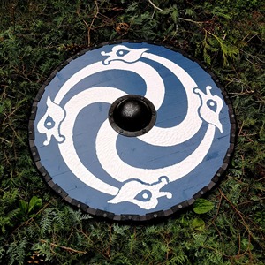 Escudo redondo completamente funcional de estilo medieval, diseño creativo de oro negro para batallas y cuchillos, hoja de acero, uso de cuero Industrial - Product Image 2