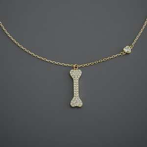 Collier tendance plaqué or 186779, chaîne à maillons en alliage et laiton avec motif animalier et chiffres, orné de perles, style religieux, idéal comme cadeau - Product Image 1