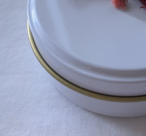 Hot Selling Handmade White Decorative Wax Tin Candle For Wedding, Home Decor and Gifting - Product Image 3