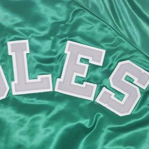 Blouson aviateur Letterman en satin avec logo personnalisé pour hommes et femmes vente en gros de vestes pour hommes - Product Image 5