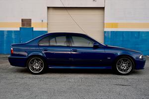 USADO LHD/RHD 2001 B M W M5 - Product Image 2