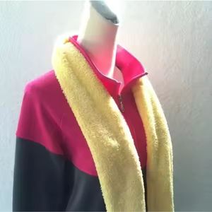 Serviette de sport tricotée en microfibre ultra absorbante de couleur unie pour l'entraînement et le fitness - Product Image 5
