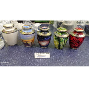 Urnas de cremación personalizadas para cenizas, urnas de latón grabadas a mano, a precio de fábrica directo - Product Image 1