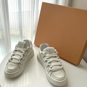 Zapatillas de Moda Personalizadas para Hombre con Logotipo, Antideslizantes, Estilo Skateboard, Parte Superior de Microfibra Blanca, para Caminar - Product Image 4