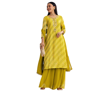 Costume de moutarde Leheriya Kurta Palazzo avec Cutdana et paillettes, vente en gros de vêtements ethniques pour femmes, fournisseur en vrac d'usine de vêtements OEM - Product Image 1