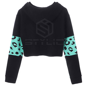 Vente en gros de sweat à capuche oversize de haute qualité pour femmes crop top personnalisé respirant sweats à capuche courts pour l'automne et l'hiver - Product Image 2