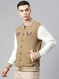 แจ็คเก็ตวาร์ซิตี้พรีเมียมแบบยูนิเซ็กซ์ บุผ้าควิลท์อุ่น ทนทาน เหมาะสำหรับอากาศหนาว ใช้สำหรับทีม ปักลายทีม/โรงเรียนได้ - Product Image 6