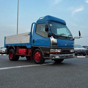 Camión Mits-ubishi Canter usado en Japón con gran capacidad de carga útil y eficiencia de combustible - Product Image 5