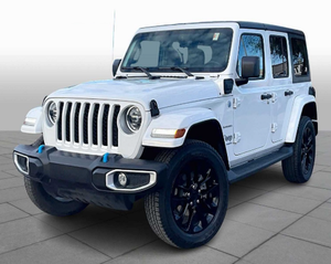 Jeep Wrangler Sahara SUV Automático 2023, Seminuevo - Product Image 1