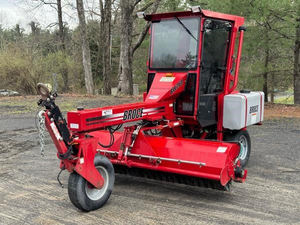 Barredora de calle BROCE BW260 usada, equipo de construcción y granja con engranaje de bomba de motor, accesorios de escoba nuevos a la venta - Product Image 2