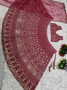 TRABAJO DE SECUENCIA BORDADA PESADA DE DISEÑADOR TRABAJO CON ESPEJO REAL TRABAJO LEHENGAS CHOLI CON DUPATTA - Product Image 3