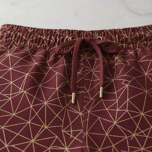 กางเกงขาสั้นชายหาดผ้าสี่ทิศทาง ยืดได้ แห้งเร็ว มีช่องใส่โทรศัพท์ แบบสั่งทำ - Product Image 2