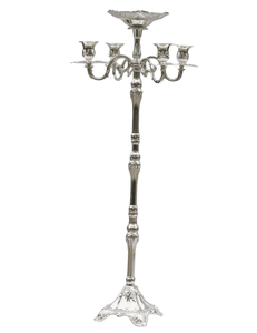 Candelabre en cristal argenté avec perles suspendues et construction métallique raffinée pour une décoration intérieure élégante - Product Image 5