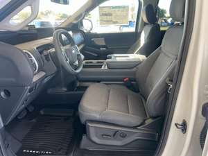 Ford Expedition Active 2023, SUV en cuir foncé, turbo - Product Image 6