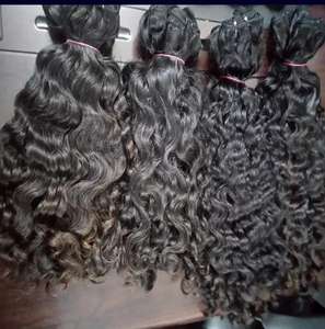 Extensions de Cheveux Humains de Haute Qualité Style Bouclé Naturel Cuticules Vierges Non Transformées Alignées Pas Cher Remy Cheveux Indiens Vente Chaude - Product Image 2