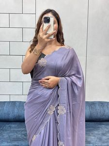 Sari traditionnel en soie, tissu chocolat bicolore RICH, brillant avec des motifs de cygnes en diamant - Product Image 4