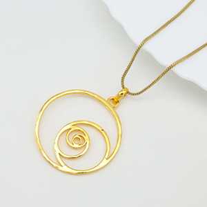 High Demand Gold Pendant Necklace Minimalist Brass Jewelry Women 18k Gold Plated Spiral Circle Swirl Pendant Wholesale/OEM/ODM - Product Image 3