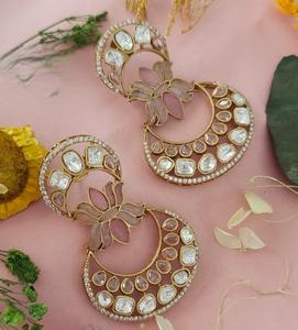 Pendientes Elegantes de Primera Calidad con Acabado Plateado y Diseño de Piedras para Mujeres y Niñas, Colección para Bodas y Fiestas - Product Image 2
