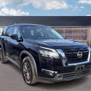 Nissan Pathfinder SV 2022, construido según estándares satisfactorios - Product Image 1