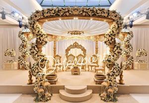 Grand Mandap en bois pour événement de mariage indien, décoration de mariage tendance, Mandap rond avec trois piliers, nouveau design sculpté, Mandap au Royaume-Uni - Product Image 4