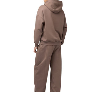 Ensemble de survêtement en coton avec logo personnalisé de haute qualité, élégant, confortable, respirant, vêtements de sport tendance, survêtement tendance - Product Image 4