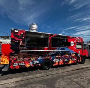 Remorque de restauration rapide mobile commerciale entièrement équipée, très demandée, prête pour livraison mondiale aujourd'hui. Achetez un camion de restauration rapide aux États-Unis. - Product Image 1