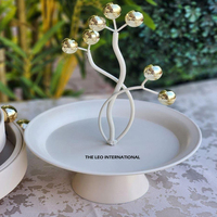 Présentoir à gâteau le plus populaire pour les mariages, les fêtes, moule en résine époxy pour la décoration intérieure, support à gâteau avec dessus en verre