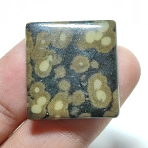 Forma cuadrada Scapolite Mica Cabochon 35ctHand Piedra pulida Diseñador Trending Scapolite en Mica Healing Crystal Piedra preciosa suelta - Product Image 1