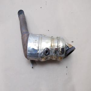 Vente en gros 2020 B-M-W M8 Catalyseur gauche U/BMX/8053526/0919 - Product Image 2