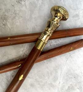 Modèle d'usine élégant de canne en bois faite à la main avec poignée en métal - Product Image 1