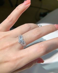 Bague en argent sterling 925 classique, princesse, carrée, en forme de V, rangée de moissanite, perle d'eau douce, sertie à griffes, brillante, certifiée - Product Image 5