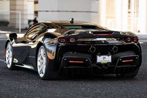 Auto Deportivo 2025 Listo para Enviar, Auto Deportivo Automático de Alta Potencia con Techo Panorámico y Cámara de 360°, Listo para Conducir - Product Image 4