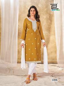 Présentation d'un nouveau costume Kurti pantalon avec dupatta en tissu rayonne pur pour un look élégant, pour un usage décontracté et festif, pour femmes - Product Image 5