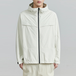 Veste coupe-vent en nylon légère imperméable personnalisée pour le sport et la salle de sport pour hommes - Product Image 3