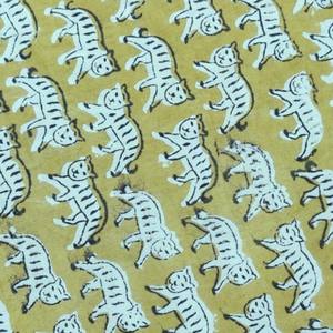 A Brand new Beautiful Variety of Top-Quality Pure Cotton Printed 44" <b>Gold</b> Line Cambric 60*60/92*88 ready for immediate shipment - Product Image 6