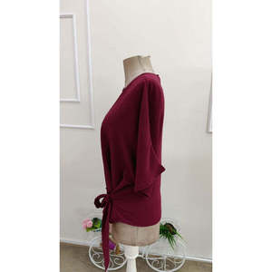 Blusa Aerobin de manga corta con cuello redondo y lazo lateral para mujer, 37394 - Rojo - Product Image 6