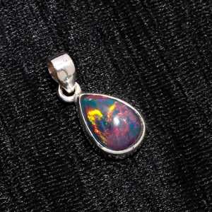 Pendentif en opale noire naturelle fabriqué à la main en argent sterling 925 bijoux en pierres précieuses poire collier délicat pour elle - Product Image 2