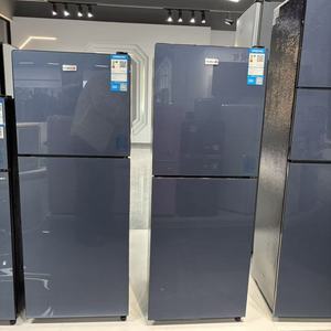 Refrigerador de 138L con Congelador Superior y Puerta Doble de Vidrio, Bajo Nivel de <span class=keywords><strong>Ruido</strong></span>, Enfriamiento Estable para Habitaciones de Hotel - Product Image 1