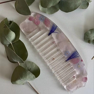 หวีผมสำหรับช่างตัดผมทำจากวัสดุเรซินใช้ในการตกแต่งร้านเสริมสวยแบบมืออาชีพ - Product Image 1