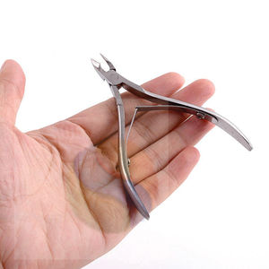 Pince à cuticules professionnelle en acier inoxydable, outil de manucure de précision, pince à cuticules de haute qualité en acier inoxydable - Product Image 6