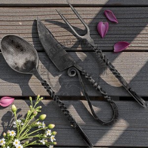 Nuevo Juego de Cubiertos Vikingos, Juego de Utensilios de Hierro Forjado a Mano, Diseño Trenzado, Juego de Cubiertos Medievales para Comer - Product Image 6