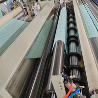 Rouleau de drap d'hôpital non tissé jetable faisant la machine rouleau de couverture de lit médical rembobineuse pour lit d'examen