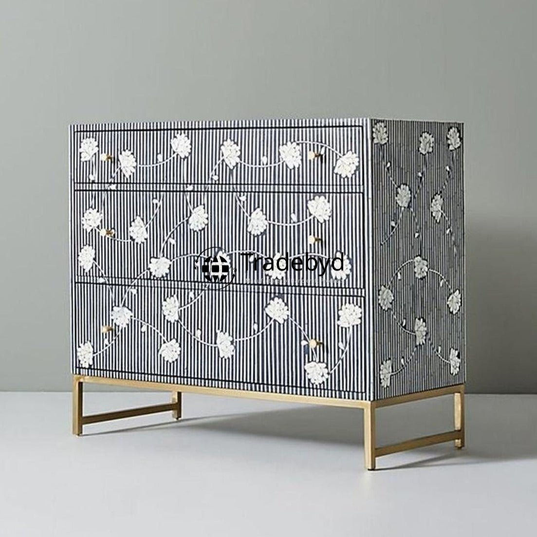 Available in different Colors