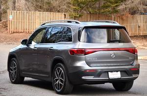 SUV 2022 M-ercedes-B-enz EQB EQB 300 4dr AWD bien utilisé - Product Image 6