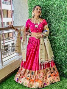 Lehenga choli ผ้าไหมแจ็คการ์ดกับ dupatta กับทอ zari ขายส่งจากโรงงาน - Product Image 4