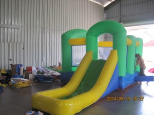 Toboggans aquatiques gonflables en nylon pour enfants, pour usage domestique, scolaire et résidentiel - pour glisse et sauts aquatiques - Product Image 3